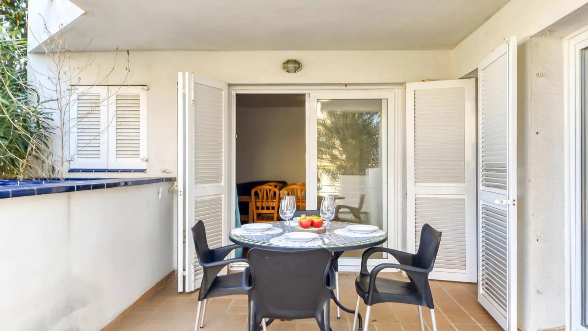 Apartment Platja De Roses-7 By Interhome